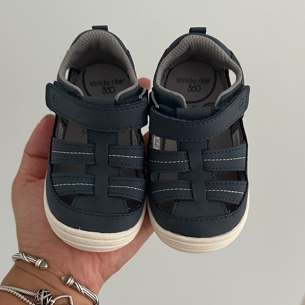 Stride Rite Navy Blue Kids Sandals, Size 6